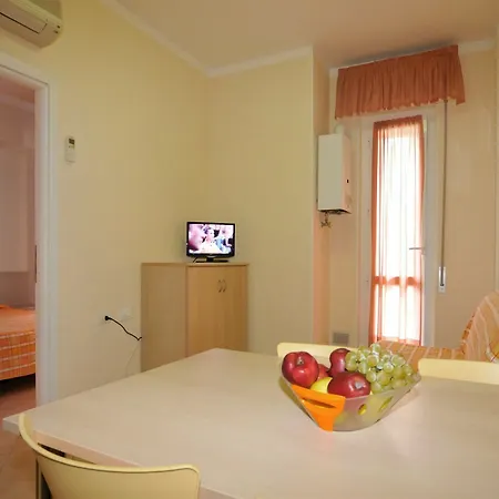 Aparthotel Isophylla 3*