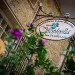 Isophylla